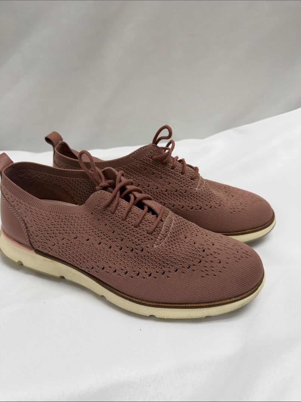 Lightweight Knit Lace-Up Athletic Sneakers in Mauve